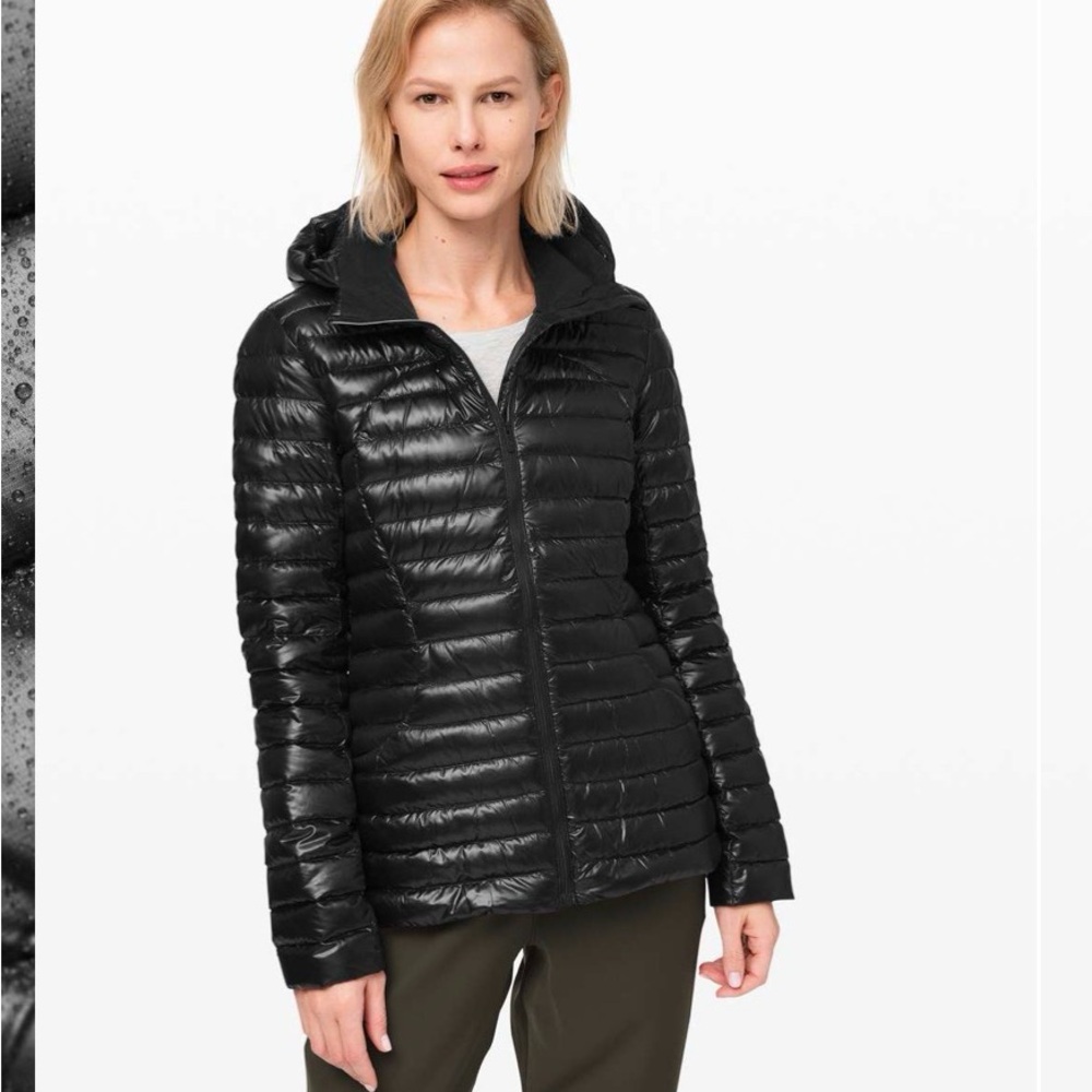Lululemon Pack It Down Jacket *Shine
Black size 2